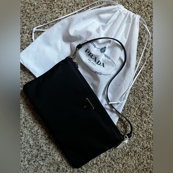 Authentic PRADA bag - Picture 3 of 3